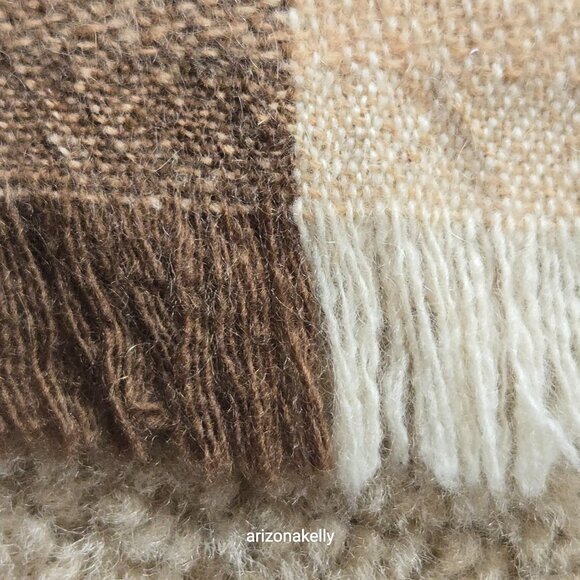 NWOT Cashmere Scarf Paneled Design Fringed On All Sides - Picture 6 of 16